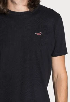 Hollister Co. Crew Chain 3 Pack - Basic T-Shirt - Black/White/Grey -Clothing Sale Store 0ffe510f31374f78b9f45b436c7ec6fa