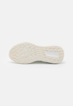 Lacoste Active - Trainers - White 10 Lacoste Active - Trainers - White -Clothing Sale Store 19b6a53d08674747bc4ab3e7f654a991