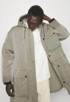 Emporio Armani Parka - Greige -Clothing Sale Store 1d0c573411c84e77b7fd685bf6e8e836