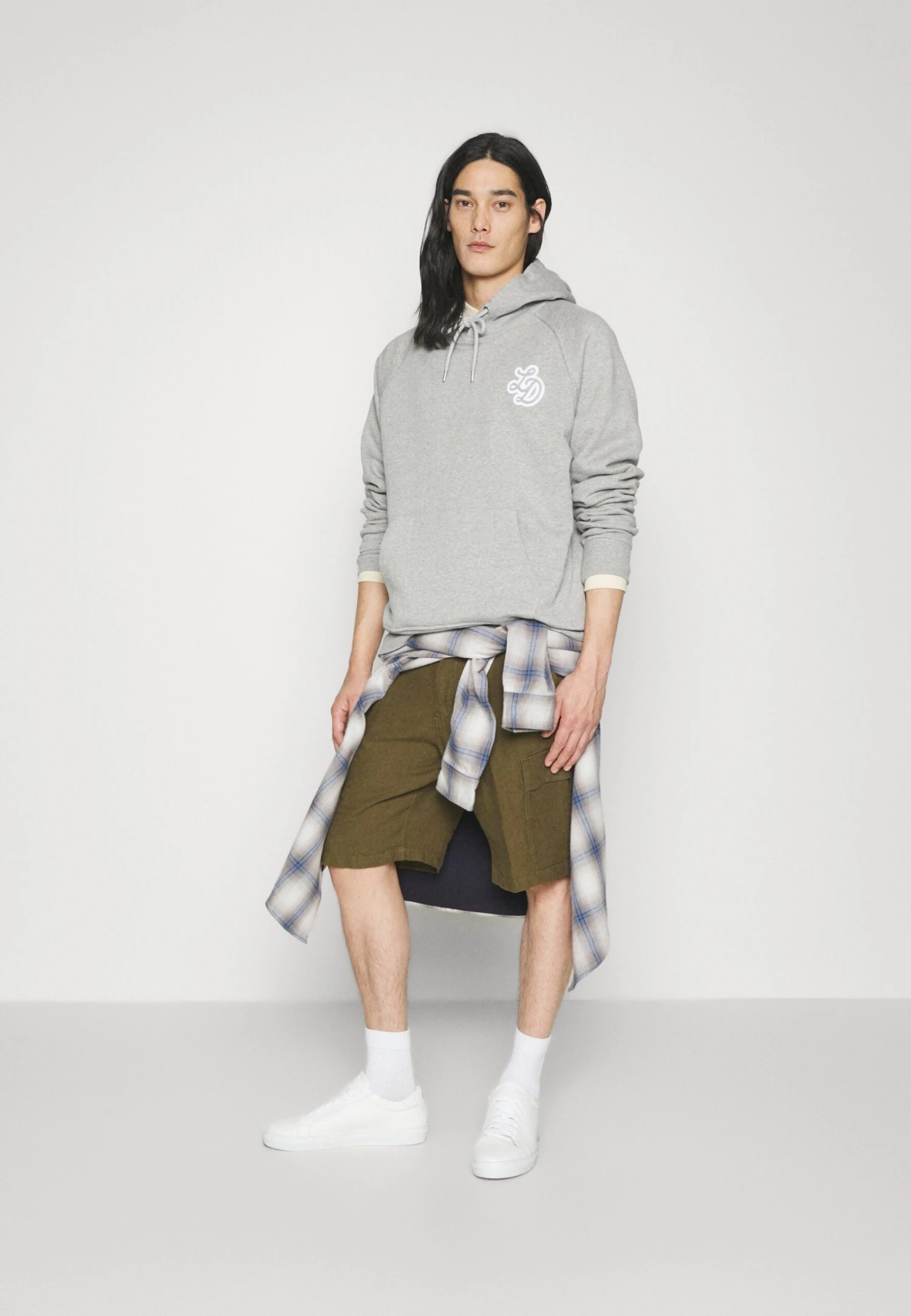 Les Deux Darren Hoodie - Sweatshirt - Light Grey Mélange 2 Les Deux Darren Hoodie - Sweatshirt - Light Grey Mélange - Image 2