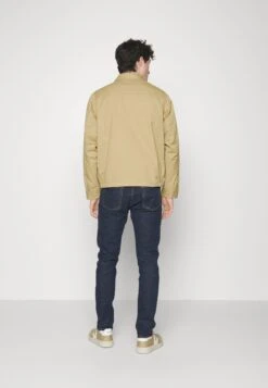 Gant Summer Jacket - Dark Khaki 7 Gant Summer Jacket - Dark Khaki -Clothing Sale Store 39526fe356d64e9782c7fa371d18a495