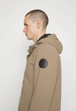 Les Deux Nigel Coat - Waterproof Jacket - Walnut 11 Les Deux Nigel Coat - Waterproof Jacket - Walnut -Clothing Sale Store 3cba58dd842b401a863d11ba4493bb7a