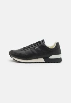 Guess Padova Carryover - Trainers - Black