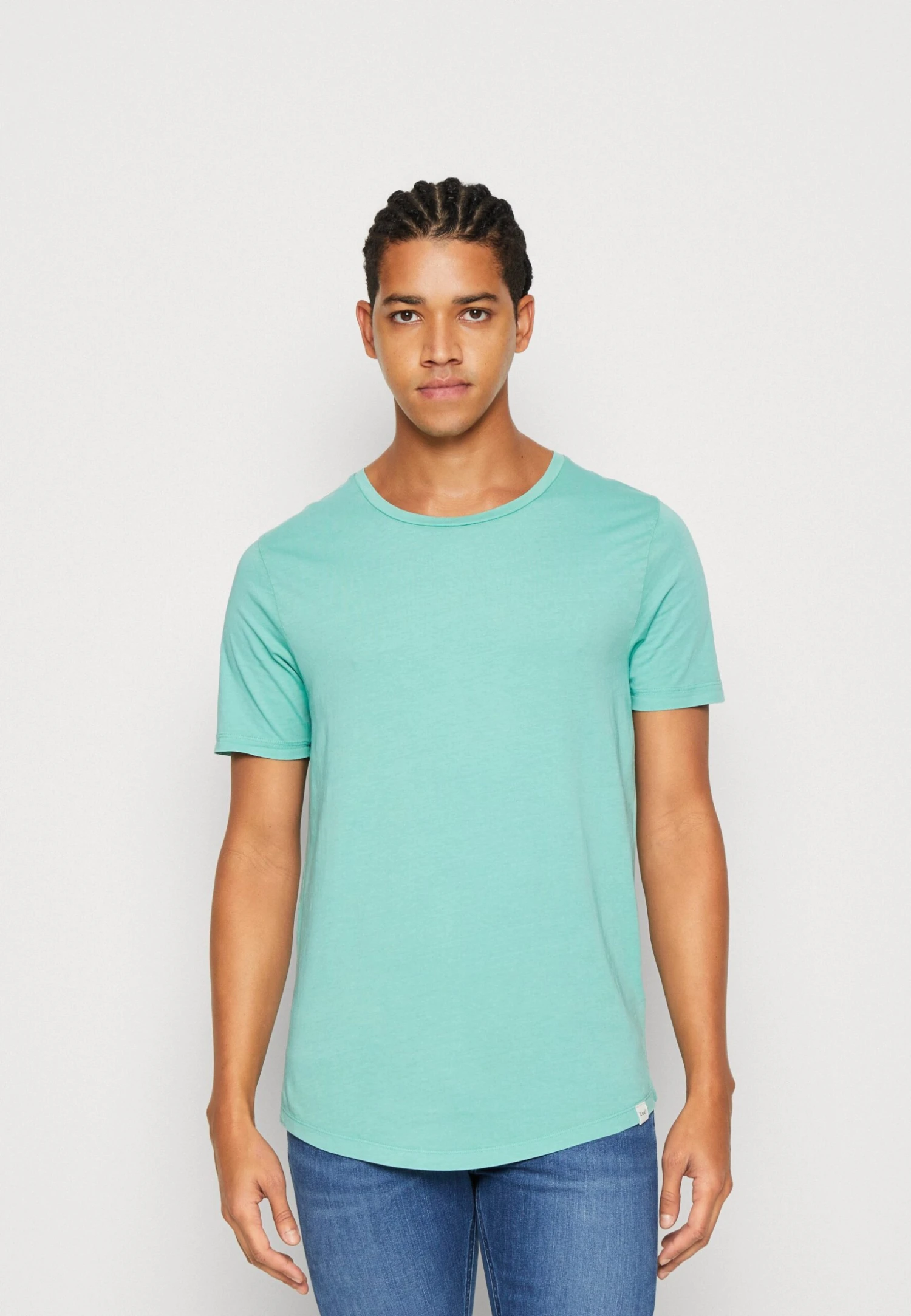 Lee Shaped Tee - Basic T-Shirt - Dusty Jade 1 Lee Shaped Tee - Basic T-Shirt - Dusty Jade