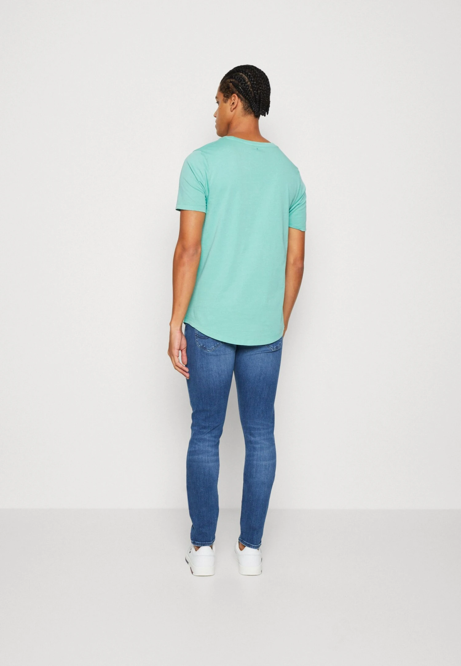 Lee Shaped Tee - Basic T-Shirt - Dusty Jade 3 Lee Shaped Tee - Basic T-Shirt - Dusty Jade - Image 3