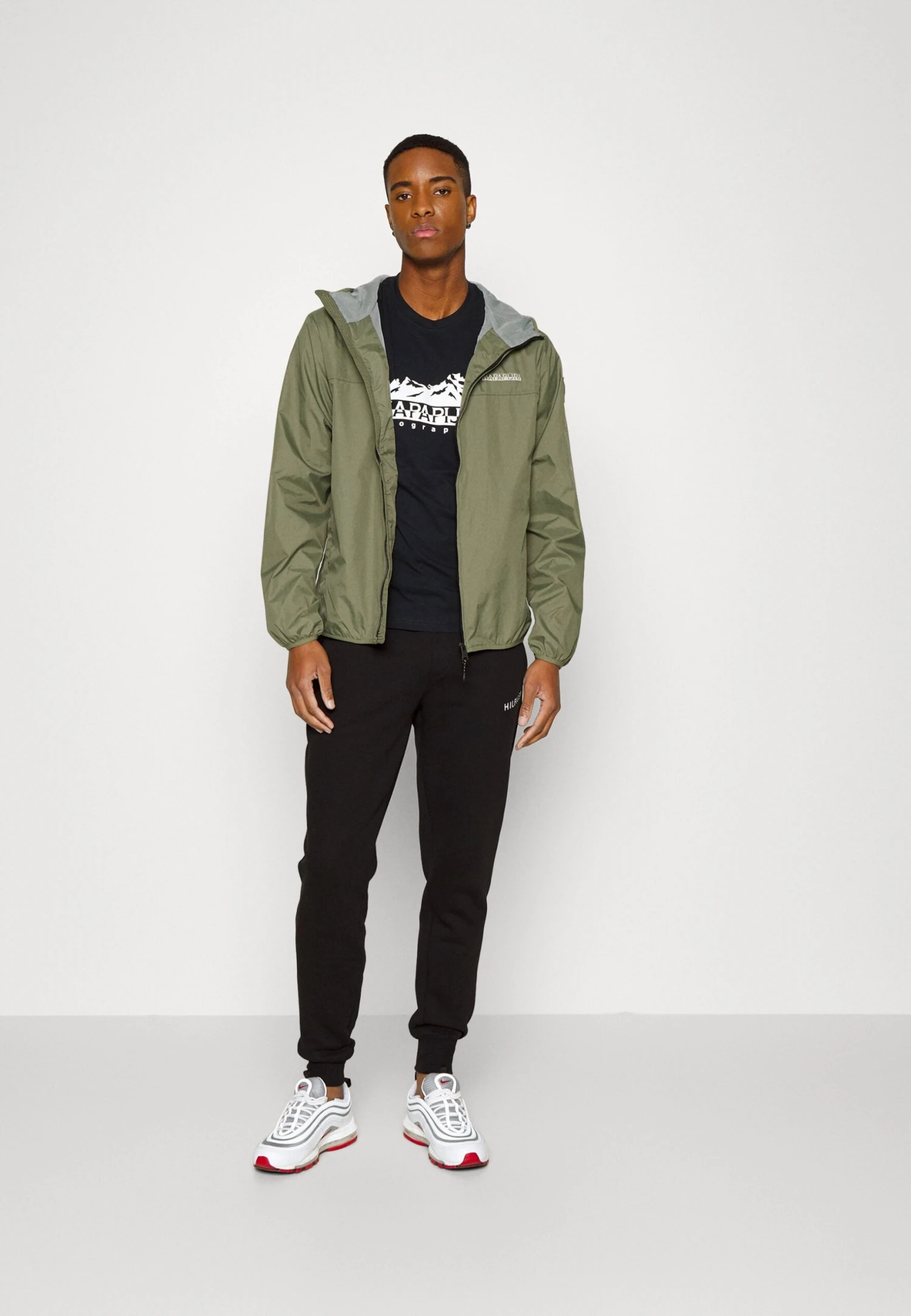 Napapijri Acoubertin Open - Windbreaker - Green Lichen 2 Napapijri Acoubertin Open - Windbreaker - Green Lichen - Image 2