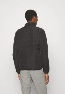 EA7 Emporio Armani Acket - Down Jacket - Nero -Clothing Sale Store 67d492f8c7a842dd8023c44b2aa4111f