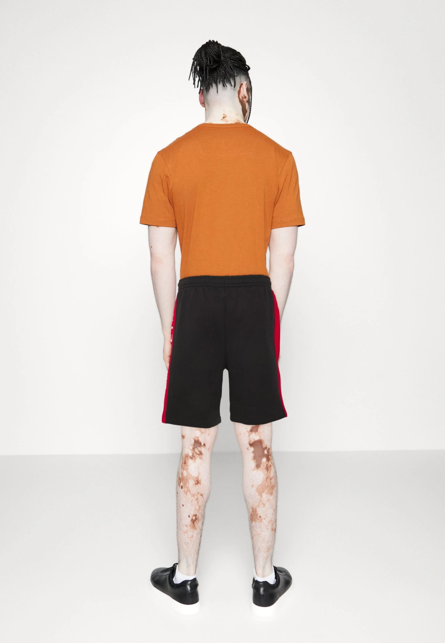 Lacoste Shorts - Abysm/Red 3 Lacoste Shorts - Abysm/Red - Image 3