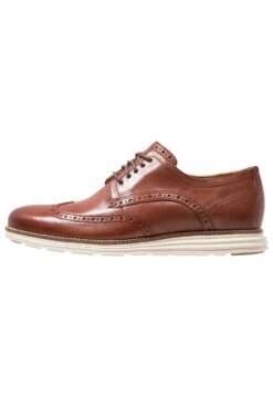 Cole Haan Original Grand Wingtip Oxford - Casual Lace-Ups - Woodbury/Ivory