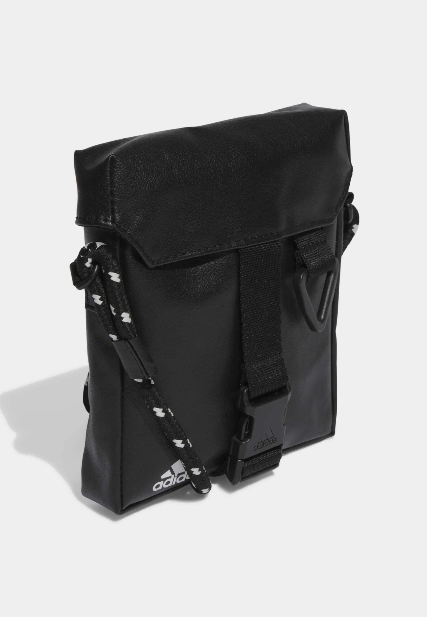 ADIDAS PERFORMANCE Essentials Small- Across Body Bag - Black White 5 ADIDAS PERFORMANCE Essentials Small- Across Body Bag - Black White - Image 5