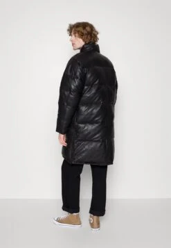 Yotei - Winter Coat - Black -Clothing Sale Store 7e4d7a595842476e8d5ab536bc9207f9