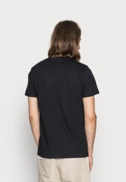 Hollister Co. Crew Chain 3 Pack - Basic T-Shirt - Black/White/Grey -Clothing Sale Store 855f32d47d294b029ca056980771995f