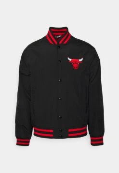 NEW ERA Nba Chicago Bulls Script - Outdoor Jacket - Black 11 NEW ERA Nba Chicago Bulls Script - Outdoor Jacket - Black -Clothing Sale Store 927692f675d5426f802656ab3aa35c14