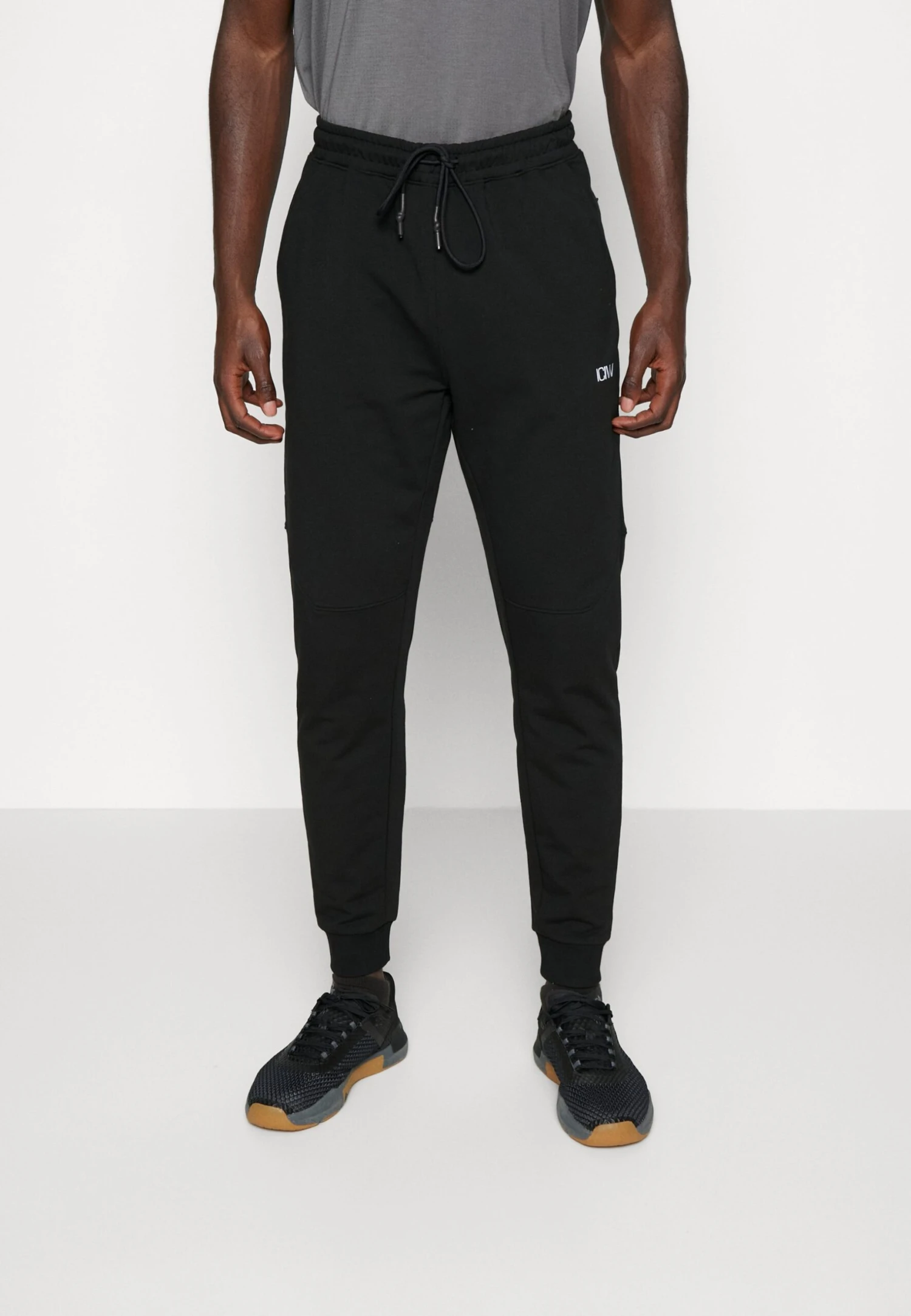 ICANIWILL Stride Men - Tracksuit Bottoms - Black 1 ICANIWILL Stride Men - Tracksuit Bottoms - Black