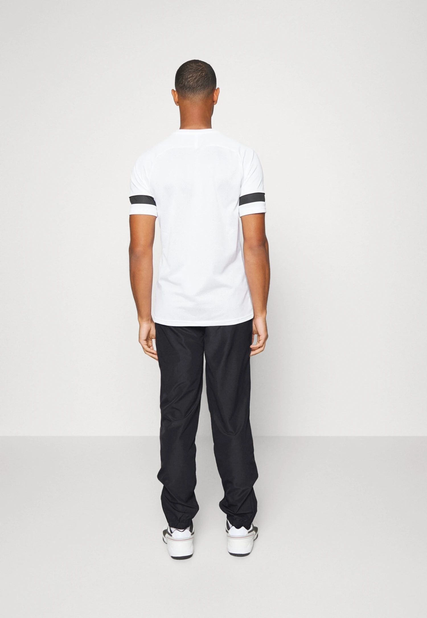 EA7 Emporio Armani Tennis Pro Suit Unlined - Tracksuit - Black 7 EA7 Emporio Armani Tennis Pro Suit Unlined - Tracksuit - Black - Image 7