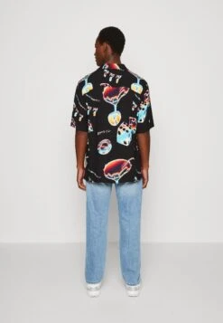 Edwin Saike Shirt Unisex - Shirt - Black/Multicolor -Clothing Sale Store ab3dbce20dff47668ba551bbd553003a