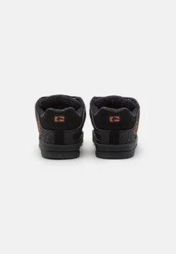 Globe Tilt - Skate Shoes - Black/Bronze 8 Globe Tilt - Skate Shoes - Black/Bronze -Clothing Sale Store acc04515583e49c0a5c37cde0666e3fa