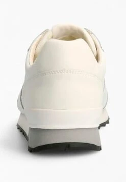 Guess Runner Padova- Trainers - Weiß -Clothing Sale Store ada7c78a2d774d0086f79bc5046cf311