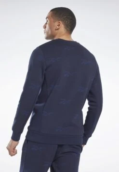 Reebok Ri Aop Crew - Sweatshirt - Vector Navy -Clothing Sale Store c245ffa25c8c44afbc780adac58663e0