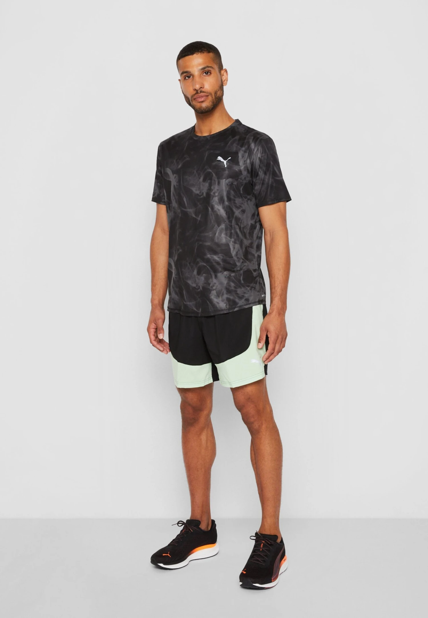 Puma Run Favorite Session- Sports Shorts - Black Light Mint 2 Puma Run Favorite Session- Sports Shorts - Black Light Mint - Image 2