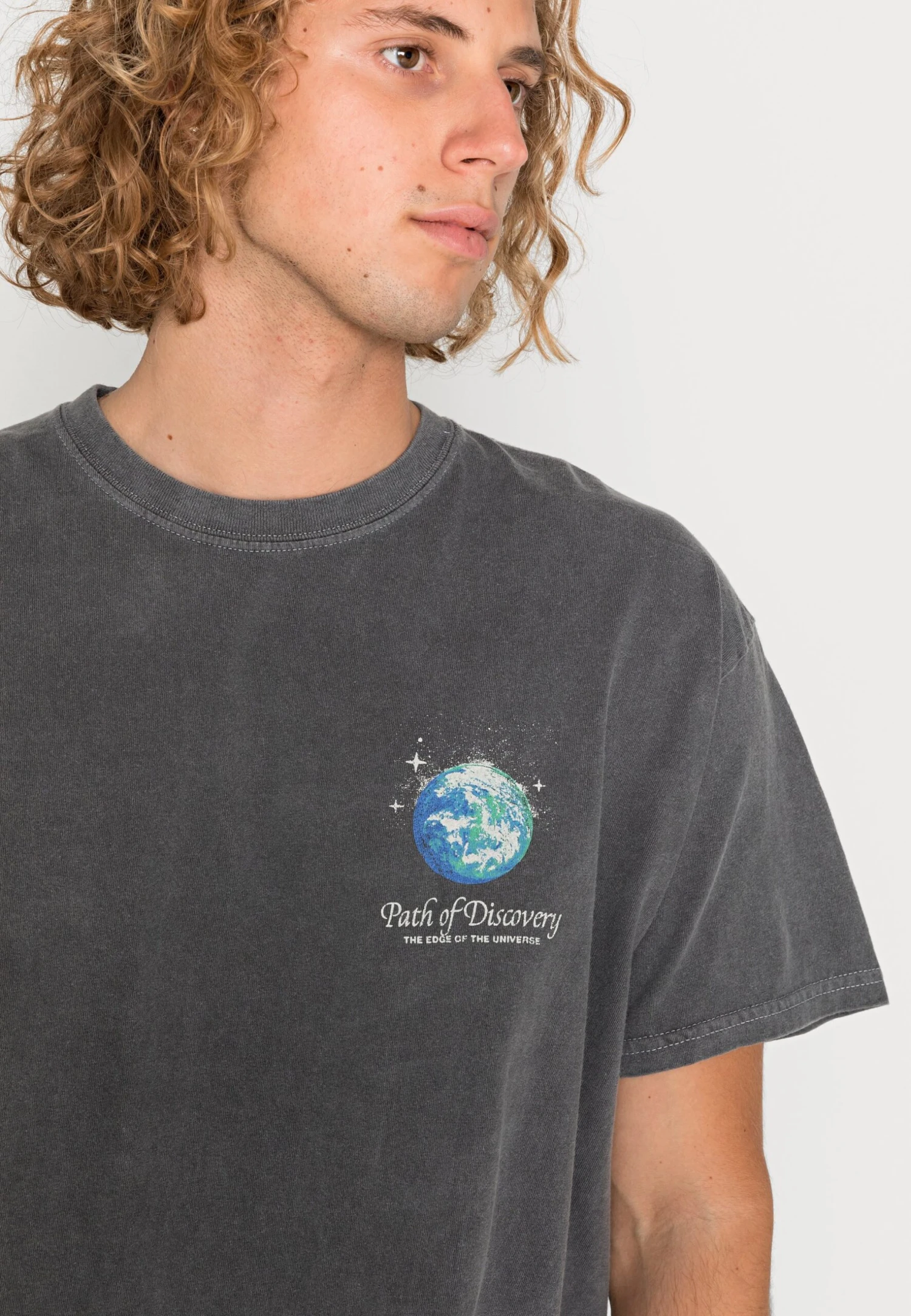BDG Urban Outfitters Path Of Discovery Tee Unisex - Print T-Shirt - Charcoal 5 BDG Urban Outfitters Path Of Discovery Tee Unisex - Print T-Shirt - Charcoal - Image 5