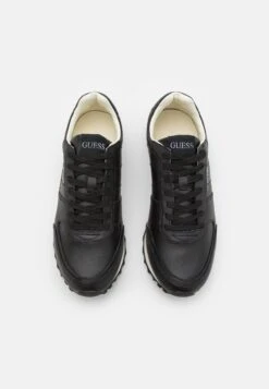 Guess Padova Carryover - Trainers - Black -Clothing Sale Store d219929382bc41e6804bca7ea78867ed