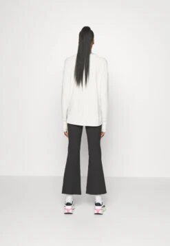 Athleta Salutation Stash Flare - Tracksuit Bottoms - Black 7 Athleta Salutation Stash Flare - Tracksuit Bottoms - Black -Clothing Sale Store d2e6928be5294c2db22c15d9075e5d9e