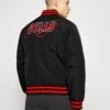 NEW ERA Nba Chicago Bulls Script - Outdoor Jacket - Black