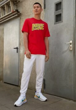 Nike Sportswear Air Max Dawn Nn Sos - Trainers - White/Malachite/Sail/University Gold/University Red/Game Royal -Clothing Sale Store ea2a277591e44fd4a2a780a27ccc2140