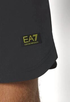 EA7 Emporio Armani Ventus - Sports Shorts - Black -Clothing Sale Store eb18140437f44e4fa7dcb893ff47ad65
