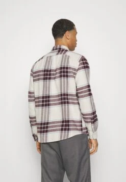 Lee Riveted Shirt - Shirt - Ecru -Clothing Sale Store f037f80f9919445e9edfb0aa55ff0f0c