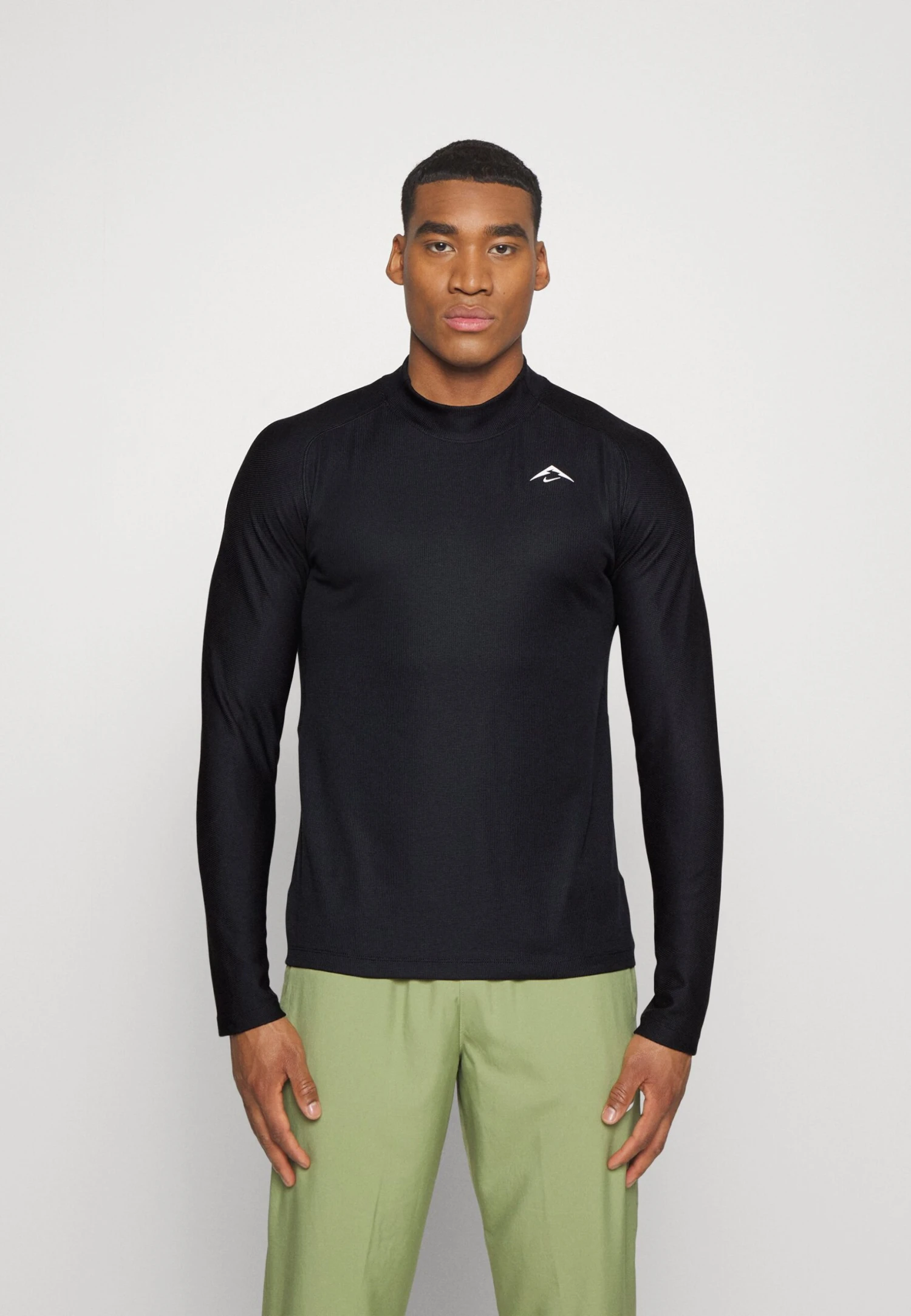 Nike Performance M Df Trail Ls- Long Sleeved Top - Black/White 1 Nike Performance M Df Trail Ls- Long Sleeved Top - Black/White