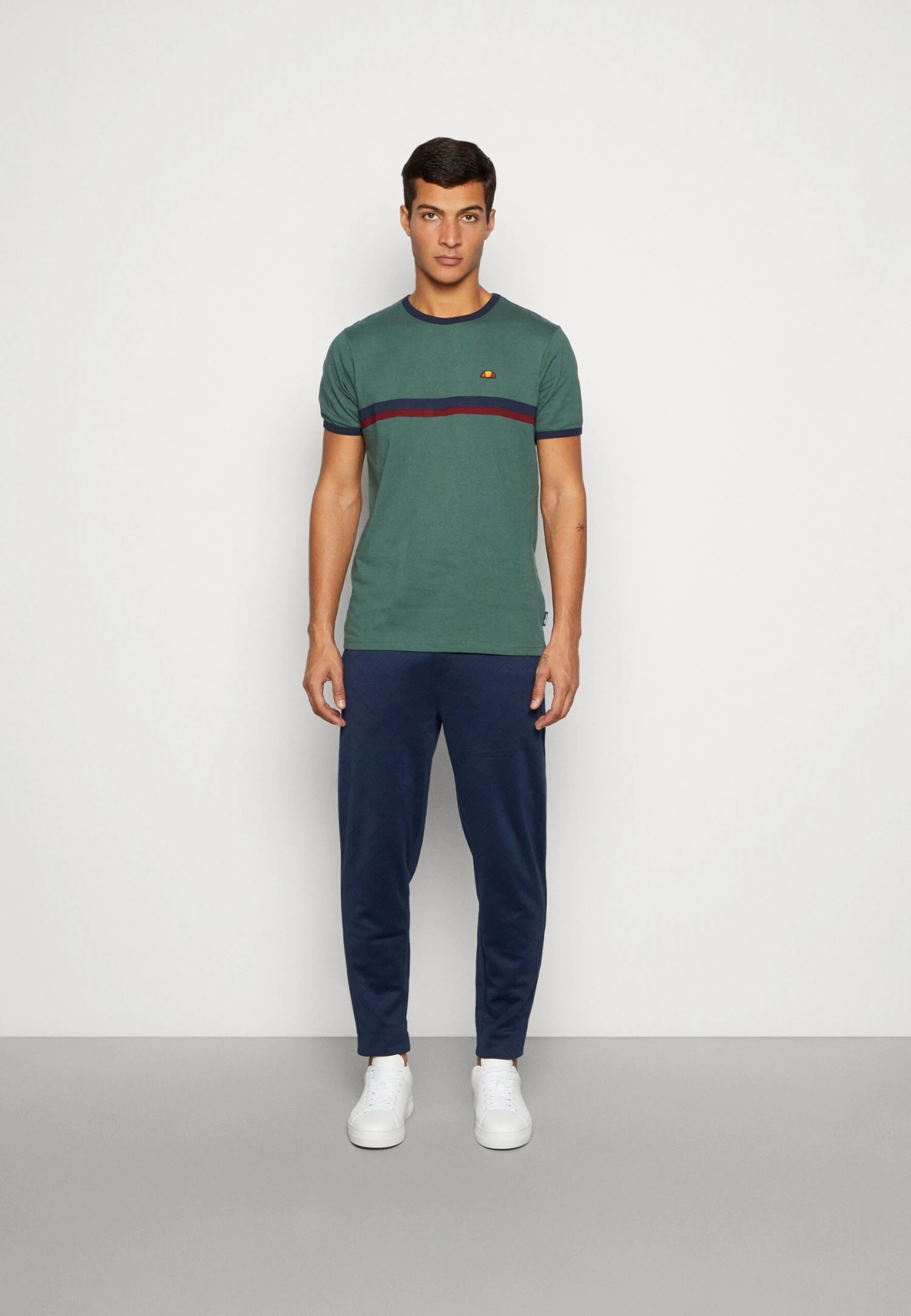 Ellesse Brava Track Pant - Tracksuit Bottoms - Navy 2 Ellesse Brava Track Pant - Tracksuit Bottoms - Navy - Image 2
